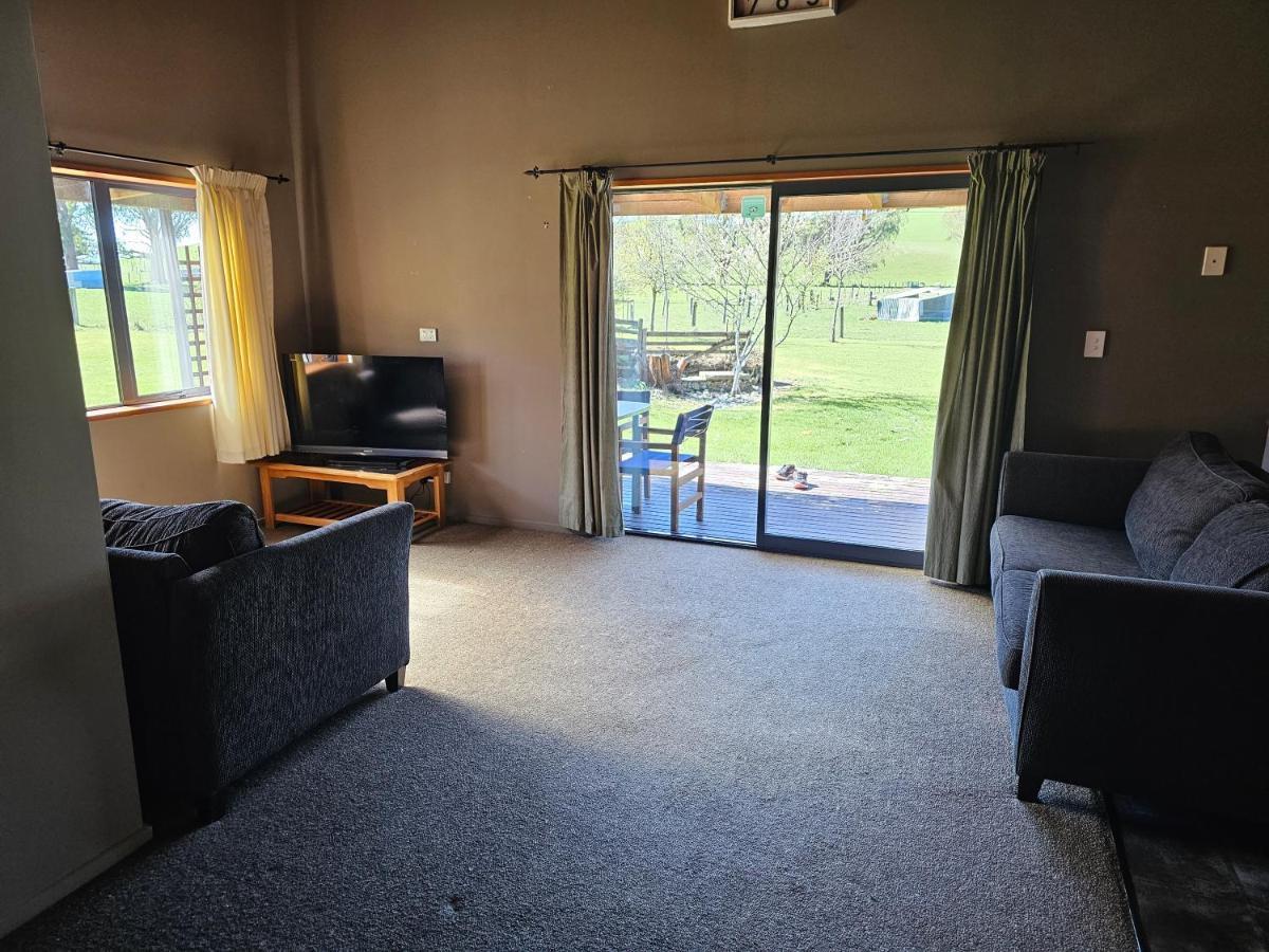 Te Anau Farm Cottage Eksteriør billede