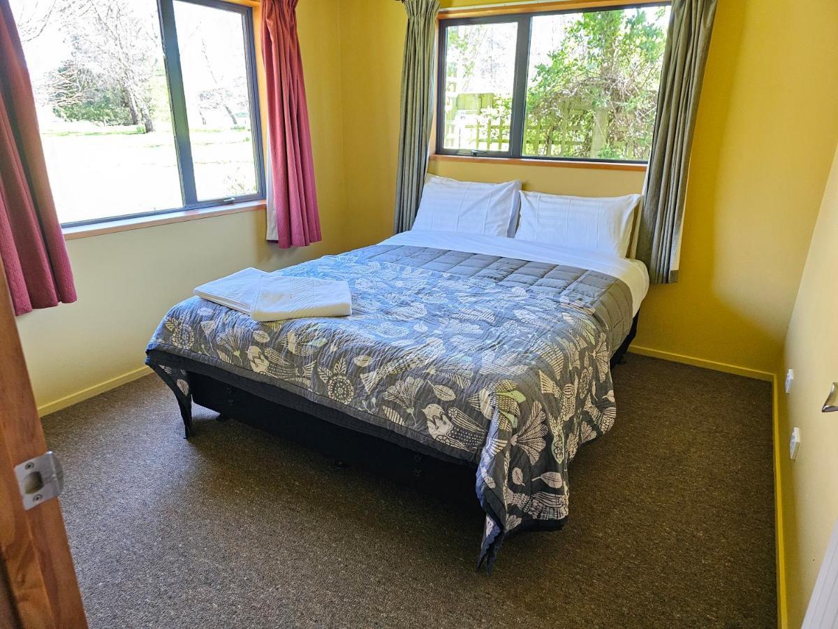 Te Anau Farm Cottage Eksteriør billede